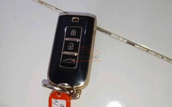 MITSUBISHI PAJERO SPORT 2.4L DAKAR-H (4X2)