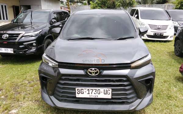 TOYOTA AVANZA 1.3 E