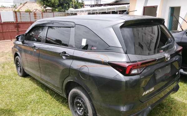 TOYOTA AVANZA 1.3 E