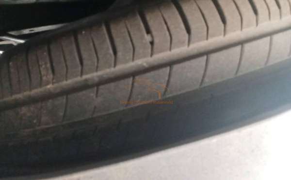 TOYOTA INNOVA VENTURER