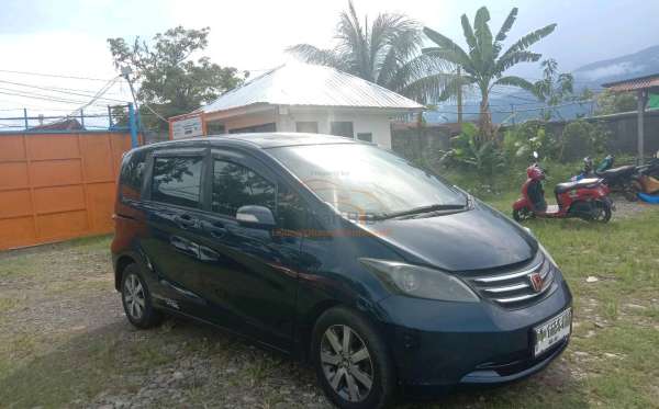 HONDA FREED GB3 1.5 E