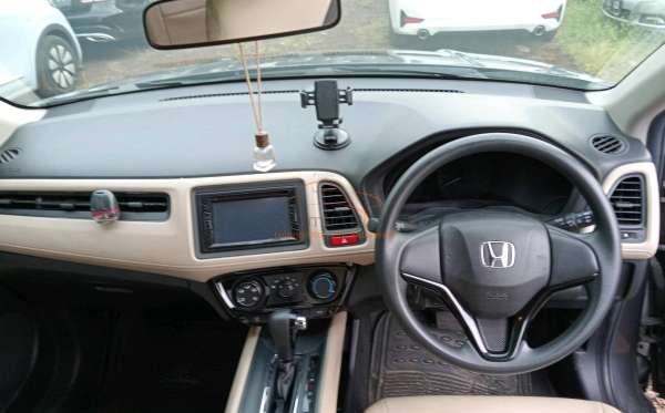 HONDA HRV RU1 1.5 S