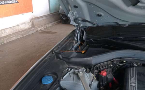 BMW XDRIVE30I RHD A/T