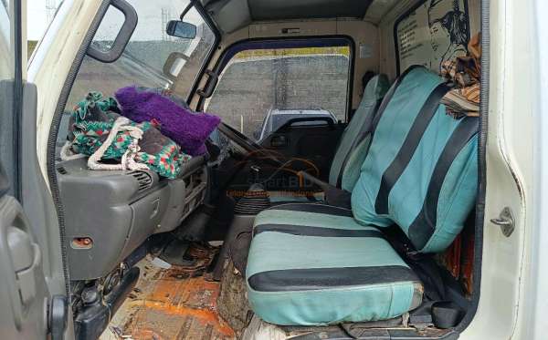 ISUZU NKR 71 HD E2-2