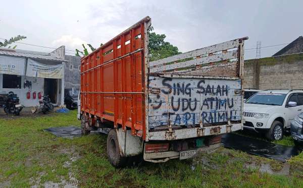 ISUZU NKR 71 HD E2-2