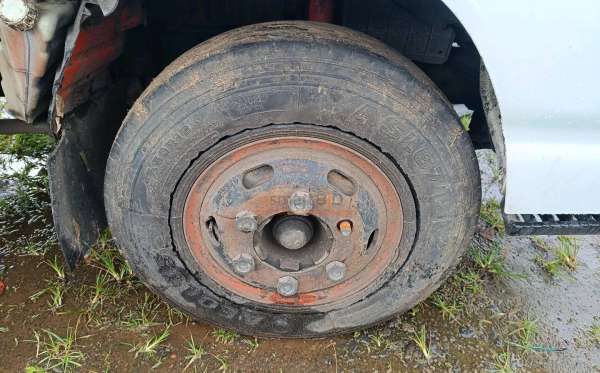 ISUZU NKR 71 HD E2-2