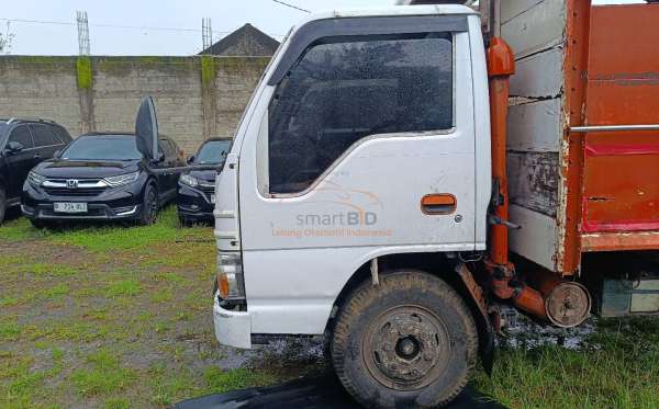 ISUZU NKR 71 HD E2-2