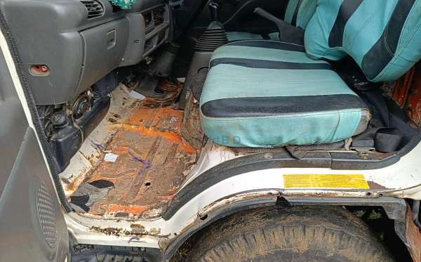 ISUZU NKR 71 HD E2-2