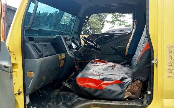 MITSUBISHI  FE  74 HD