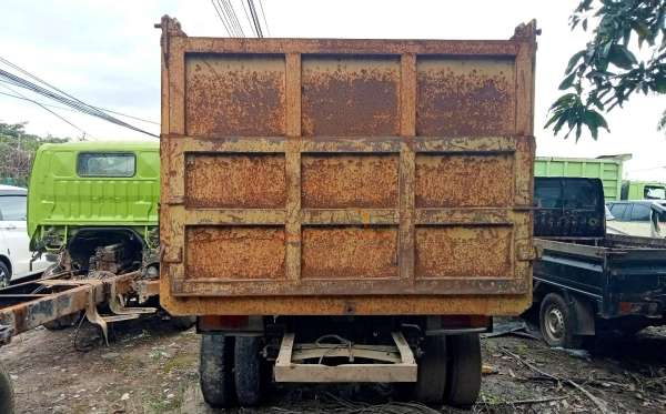 MITSUBISHI  FE  74 HD