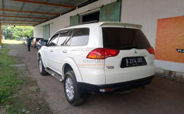 MITSUBISHI PAJERO SPORT 2.5 D EXCEED (4X2)