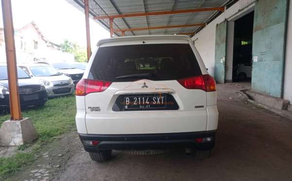 MITSUBISHI PAJERO SPORT 2.5 D EXCEED (4X2)