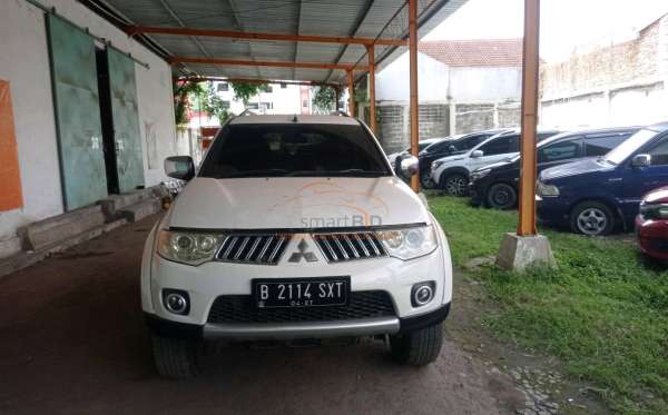 MITSUBISHI PAJERO SPORT 2.5 D EXCEED (4X2)