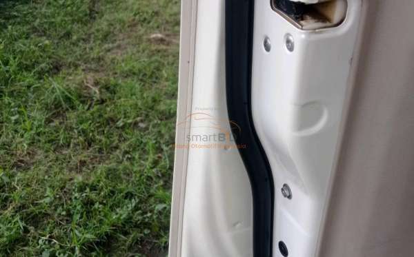 MITSUBISHI PAJERO SPORT 2.5 D EXCEED (4X2)