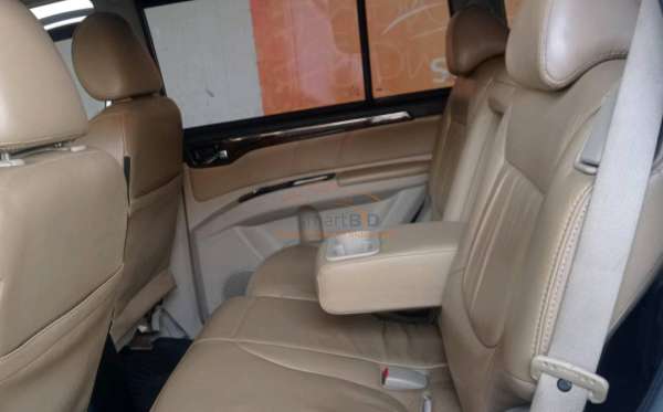 MITSUBISHI PAJERO SPORT 2.5 D EXCEED (4X2)