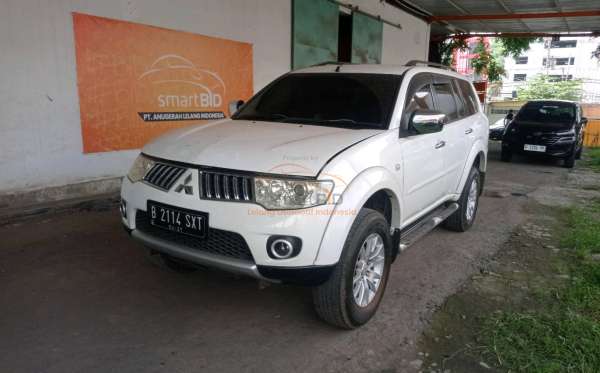 MITSUBISHI PAJERO SPORT 2.5 D EXCEED (4X2)