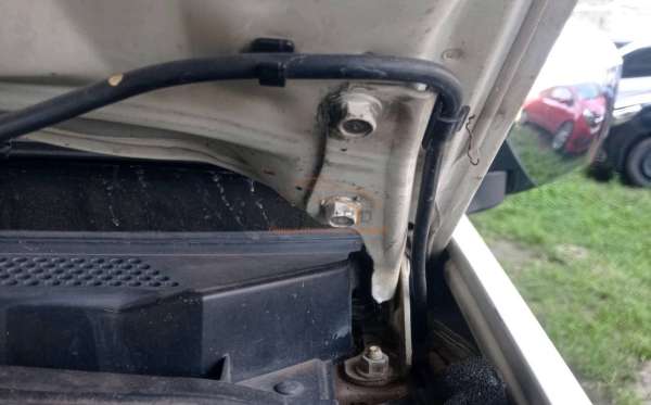 MITSUBISHI PAJERO SPORT 2.5 D EXCEED (4X2)