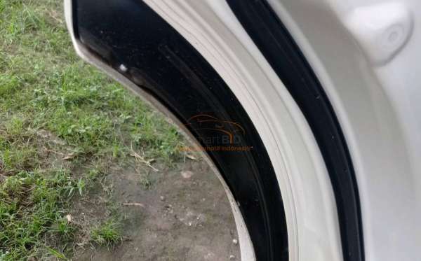 MITSUBISHI PAJERO SPORT 2.5 D EXCEED (4X2)