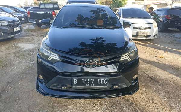 TOYOTA  VIOS  LIMO
