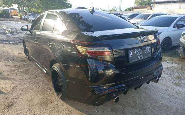 TOYOTA  VIOS  LIMO