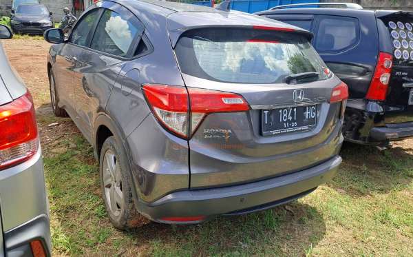 HONDA HRV RU1 1.5 S