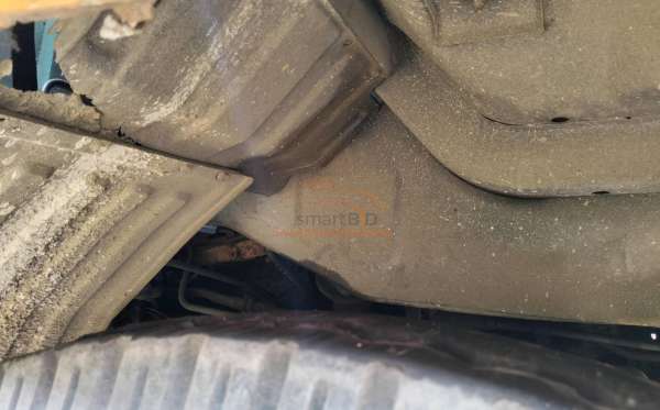 MITSUBISHI FN 527 6X4