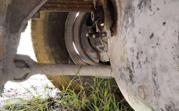 MITSUBISHI FN 527 6X4