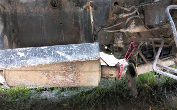 MITSUBISHI FN 527 6X4