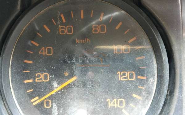 MITSUBISHI FN 527 6X4