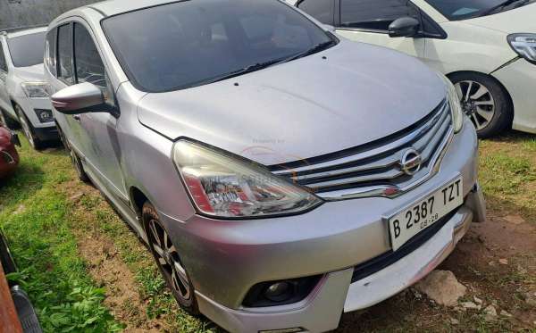 NISSAN GRAND LIVINA XV
