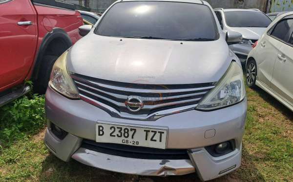 NISSAN GRAND LIVINA XV