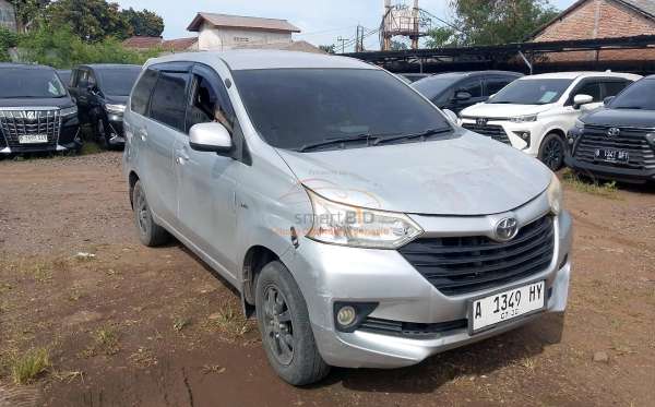 TOYOTA AVANZA 1.3 E