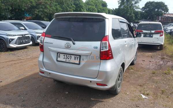 TOYOTA AVANZA 1.3 E