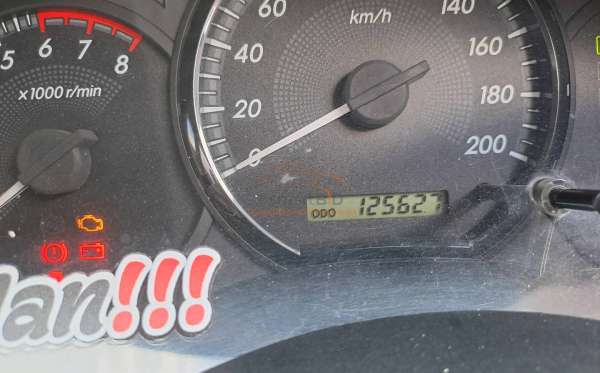 TOYOTA KIJANG INNOVA E