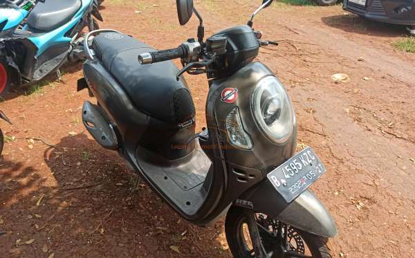 HONDA SCOOPY CW