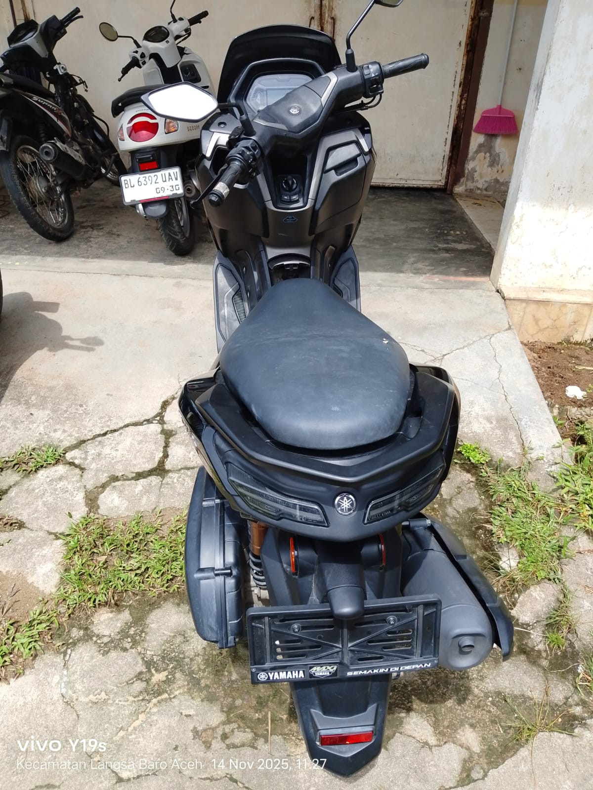 YAMAHA NMAX