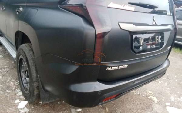 MITSUBISHI  PAJERO  SPORT 2.4L DAKAR-L (4X2)