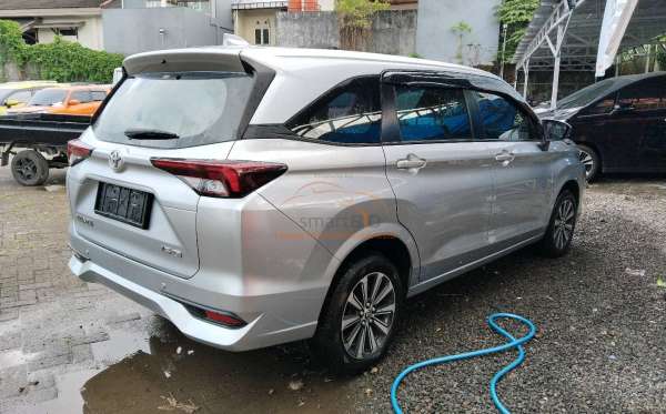 TOYOTA  AVANZA  1.5 G