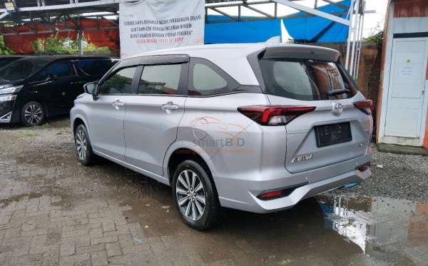 TOYOTA  AVANZA  1.5 G