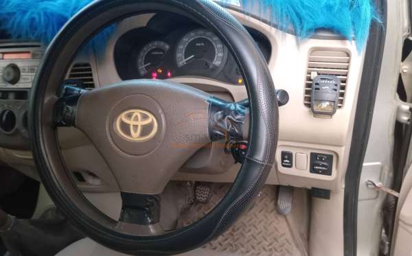 TOYOTA INNOVA