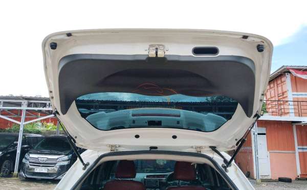 HONDA JAZZ GK5 1.5 RS