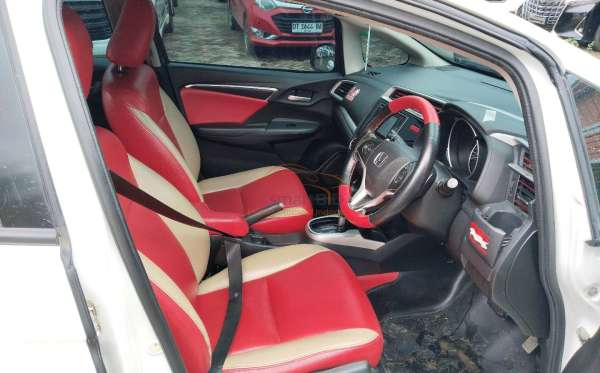 HONDA JAZZ GK5 1.5 RS