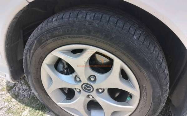 MAZDA BIANTE 2.0L 6 A/T