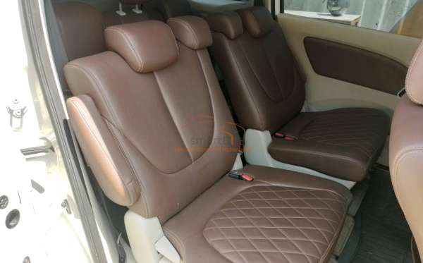 MAZDA BIANTE 2.0L 6 A/T