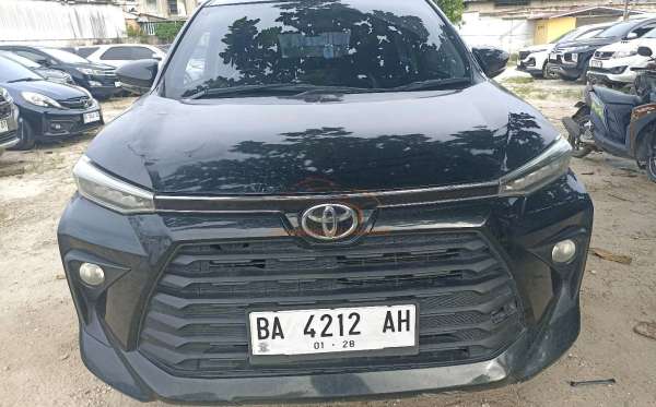 TOYOTA AVANZA