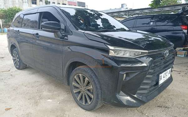 TOYOTA AVANZA