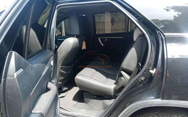 TOYOTA  FORTUNER  2.4 VRZ