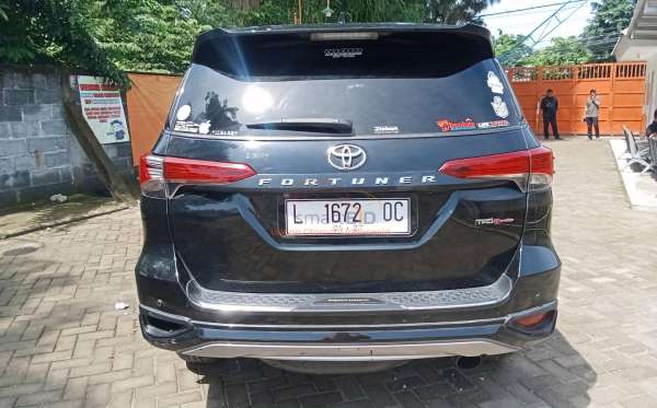 TOYOTA  FORTUNER  2.4 VRZ