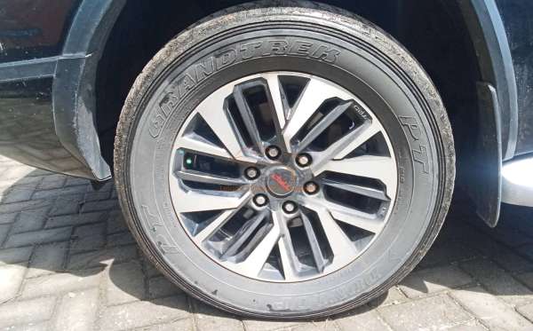 TOYOTA  FORTUNER  2.4 VRZ