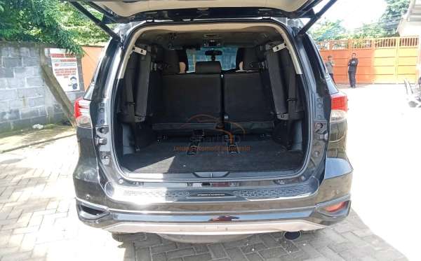 TOYOTA  FORTUNER  2.4 VRZ